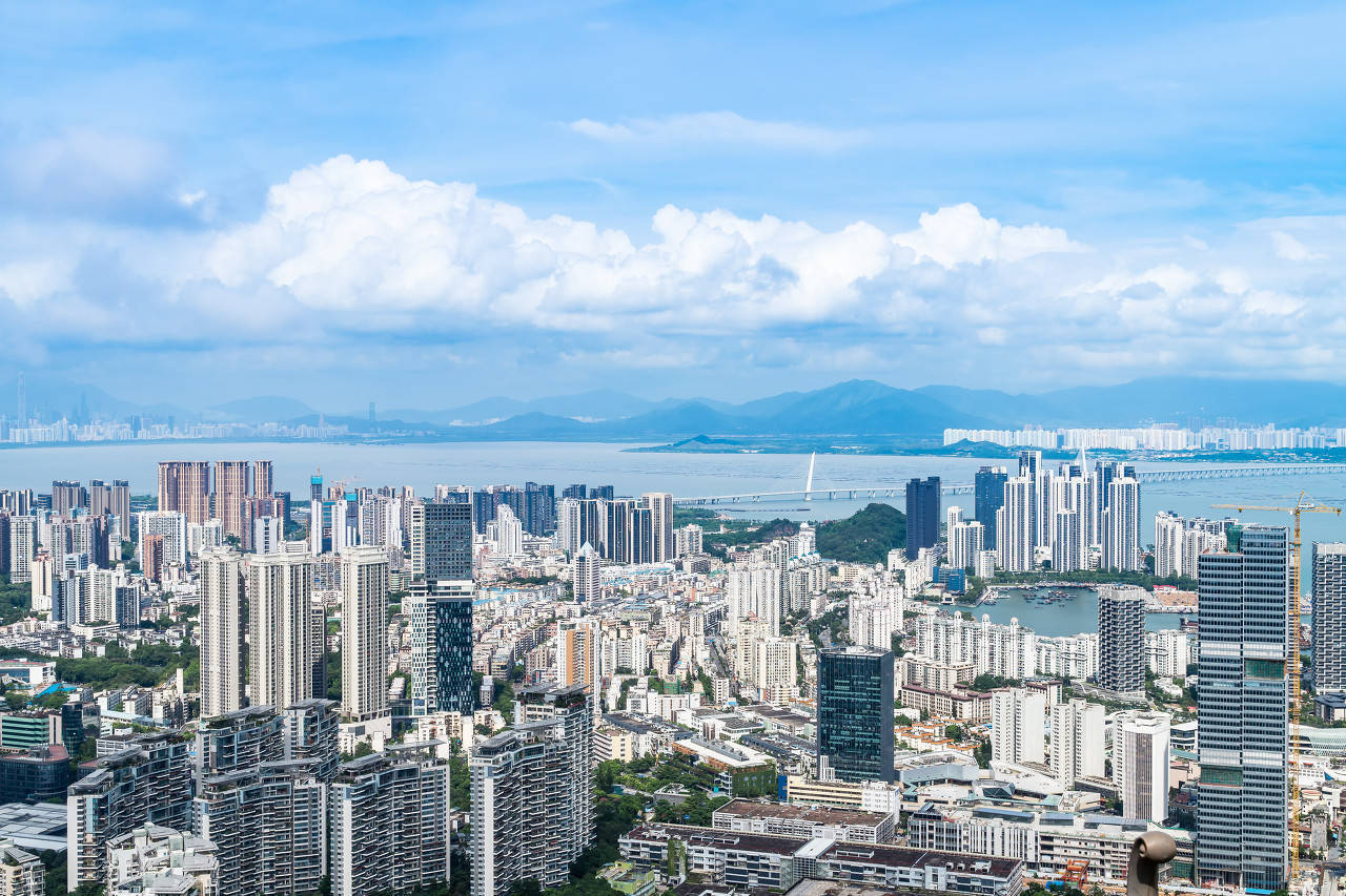 深圳楼市半年考：新房卖了3万套，诞生3个“日光盘”，有楼盘还在打折促销
