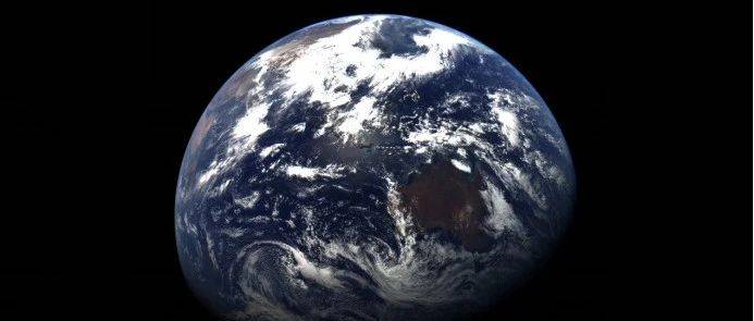 59万千米外拍摄！地球月球“证件照”更新