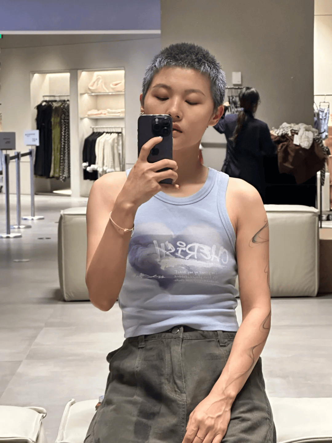 炸裂了!短发,寸头的女生,真的太酷啦