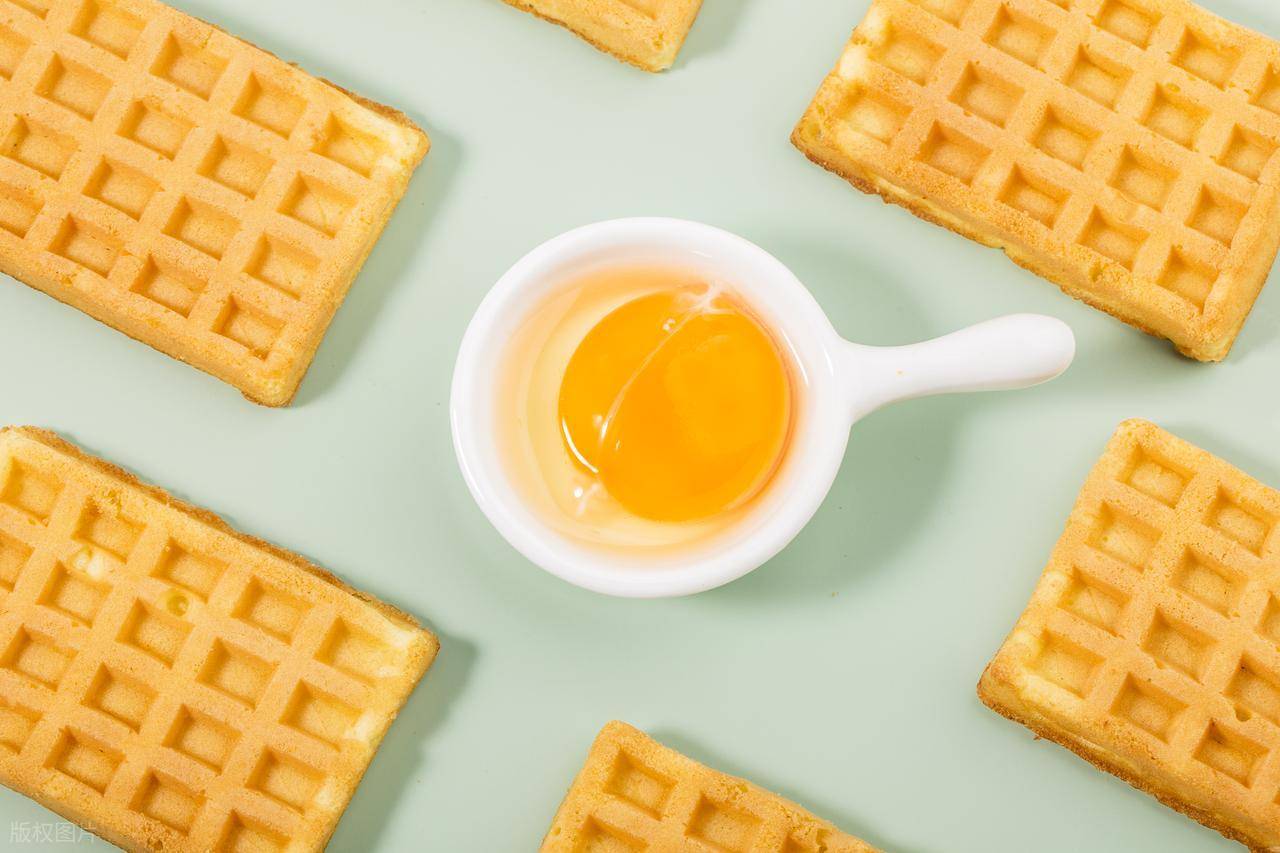 鸡蛋和蜂蜜在一起能吃吗(鸡蛋和蜂蜜能同吃吗?) 鸡蛋和蜂蜜在一起能吃吗(鸡蛋和蜂蜜能同吃吗?)