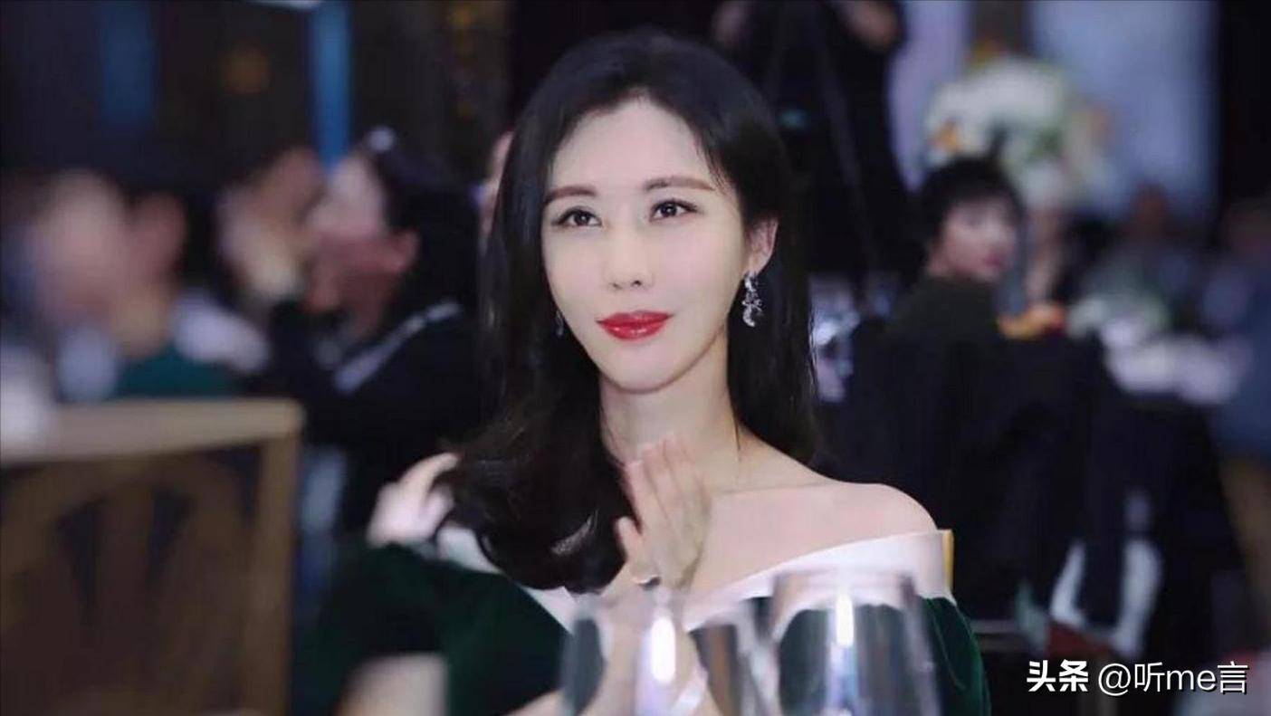 一个贪财一个好色？老夫少妻的“残酷”，在74岁王石身上应验了