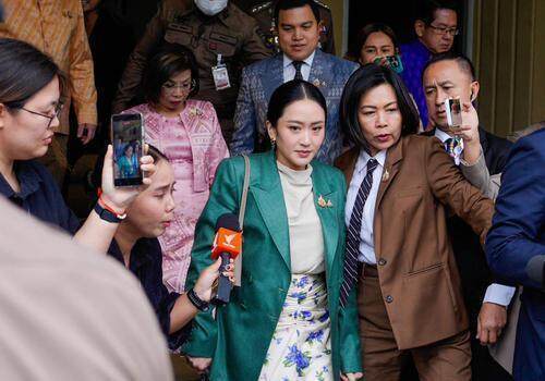 佩通坦被暂停职务，他信宗族的总理们为何总是“出事”

？丨世界调查
