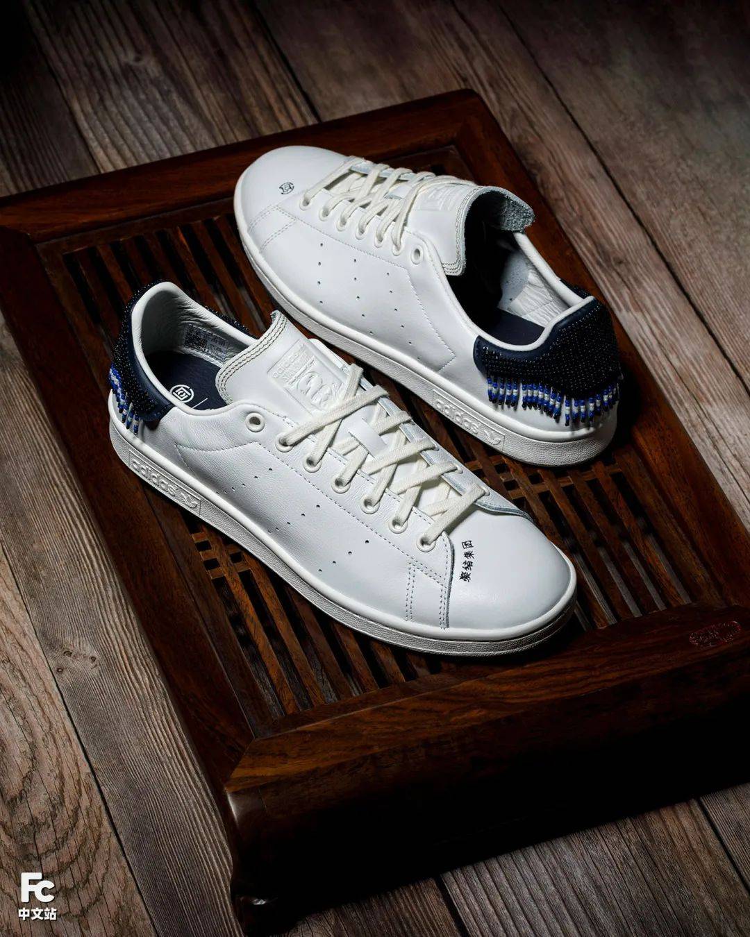 触感有惊喜clot x adidas originals stan smith之前为大家开箱的几款