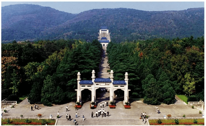 創元会委員,中山節子「南仏風景（ブオー畑）」４号油彩,77年,サントロペ,額なし 马文新展《这个春秋》| 在泉州的老宅里看一场“四季” - BCAF