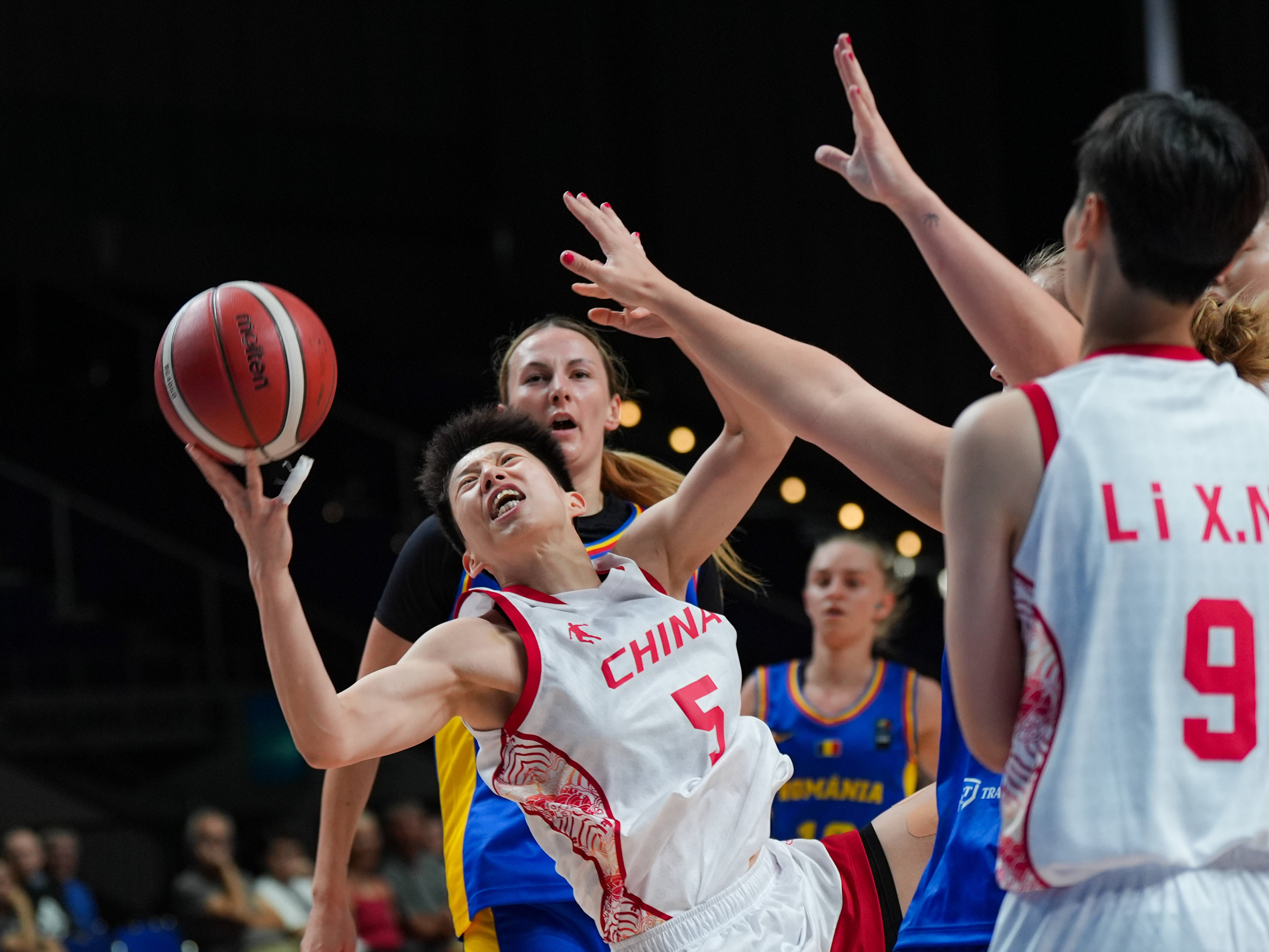 女篮世界 全球赛场 上的荣耀相关图片3