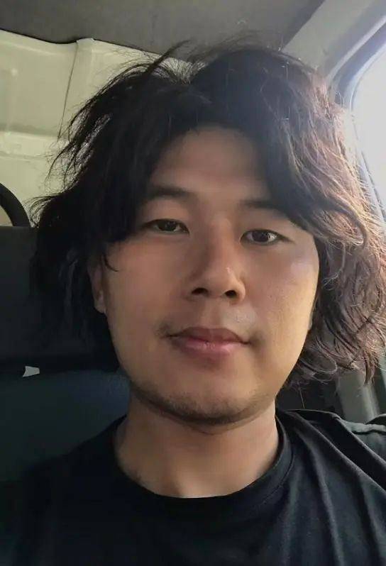 网红女骑手车祸去世，年仅35岁！知情人：头盔没戴好