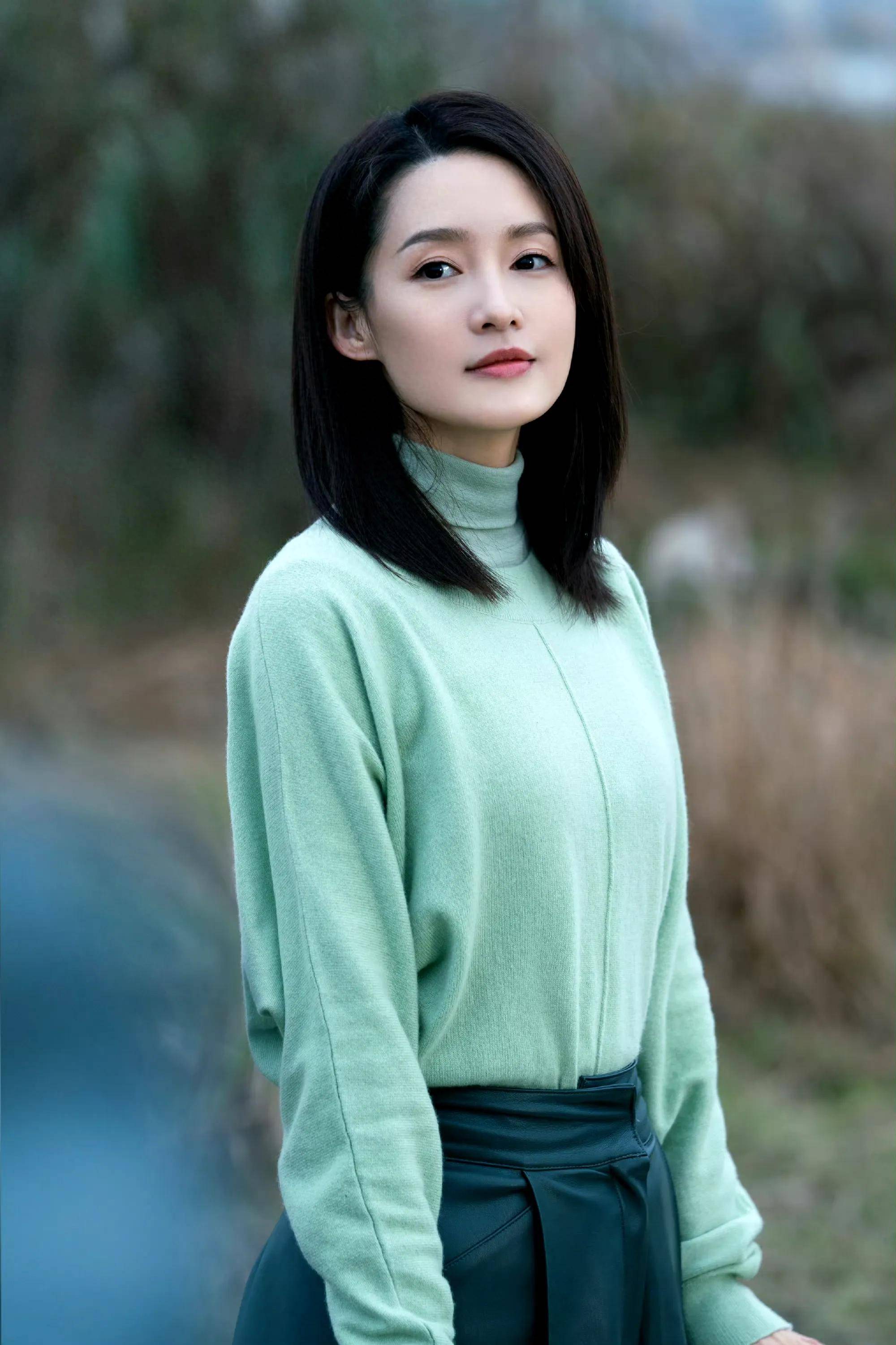 女星李沁百变造型集每一款风格都焕发光彩