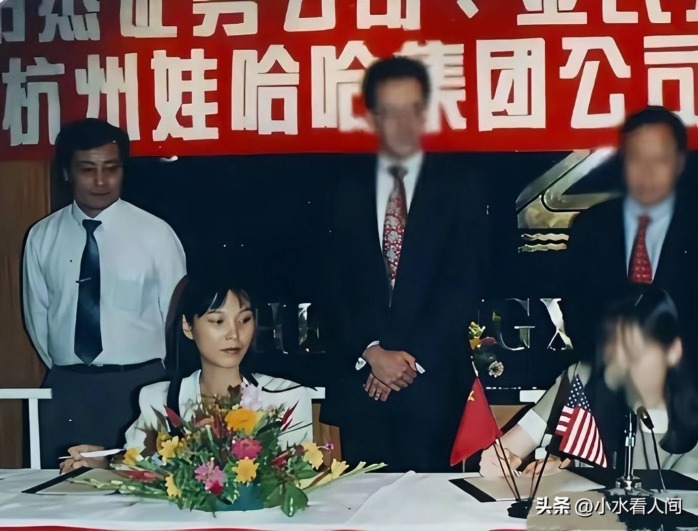 网友修复了杜建英老照片，非常漂亮看了会心动，难怪老宗把持不住