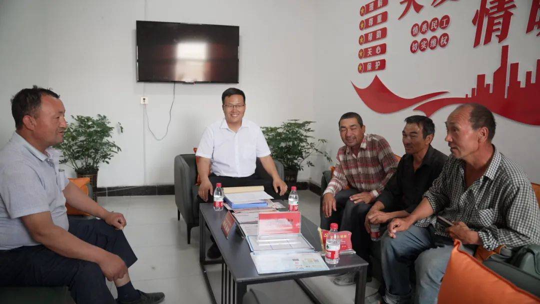 在阿图什市，有一个暖心就业坞——新疆标准化零工市场建设典型