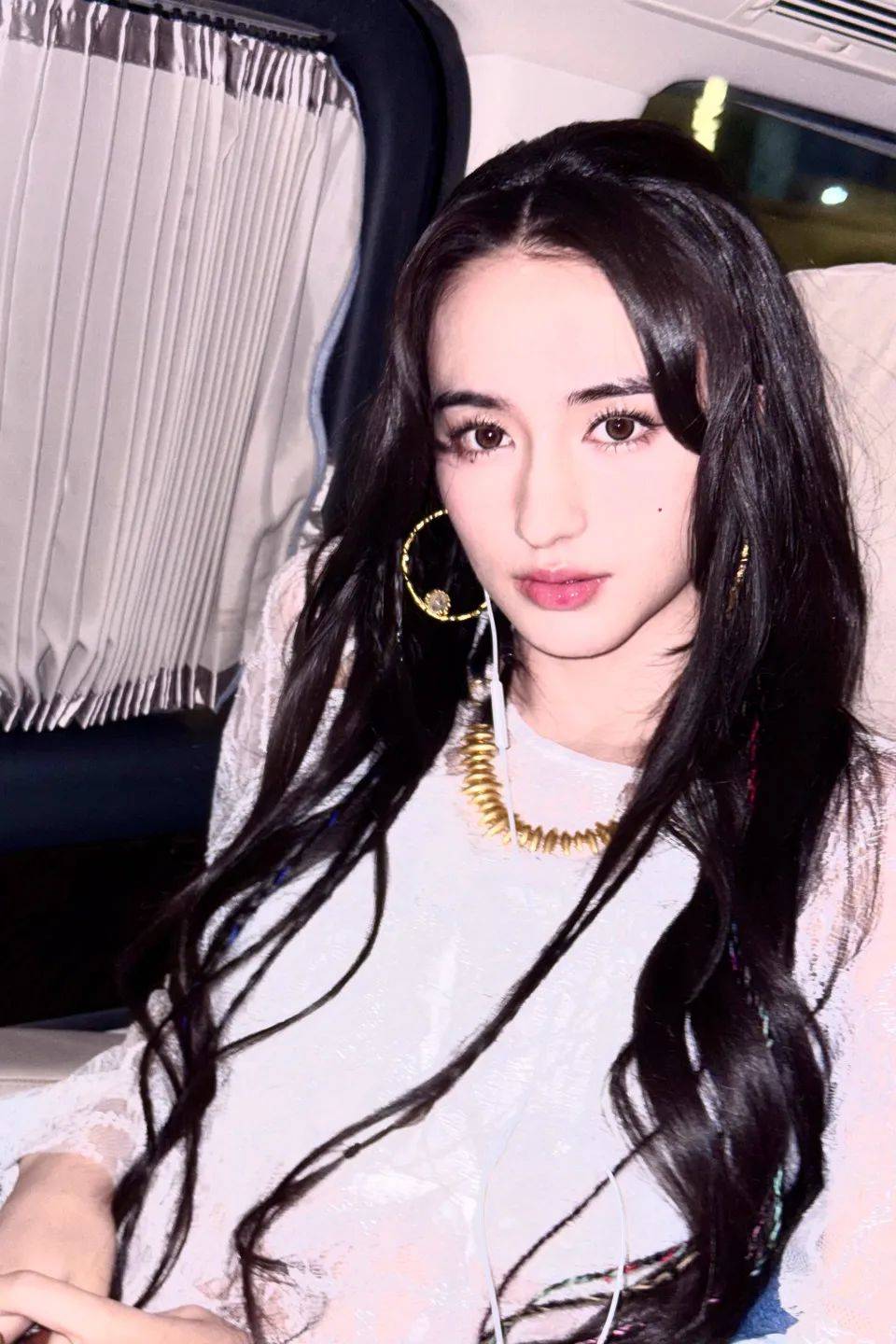 00小花，怎么不算人均母胎美人呢？