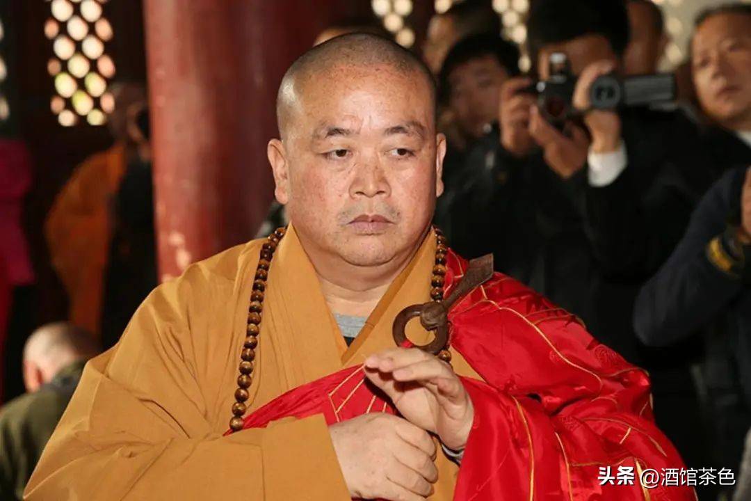 拔出萝卜带出泥！释永信彻底翻车后，才知道证严法师有多让人敬佩