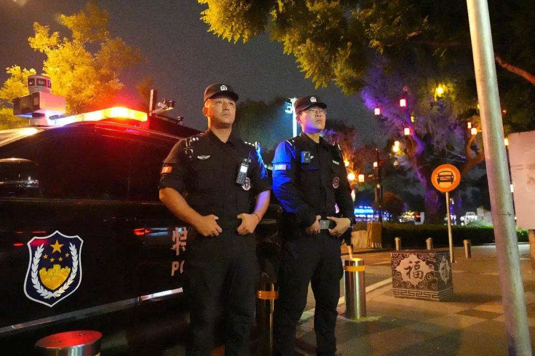 北京西城警方统一行动，打击夏季街头现行违法犯罪