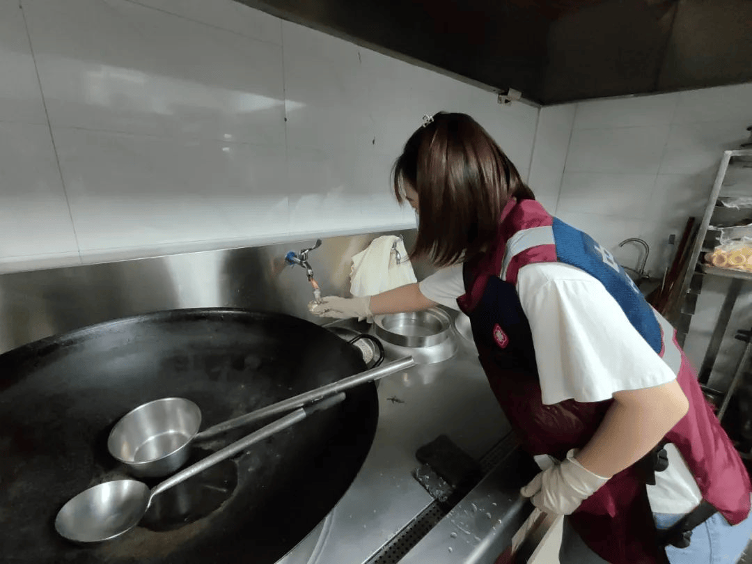 健康海拉尔|区疾控中心完成第三季度生活饮用水及城乡饮用水水质监测采样工作