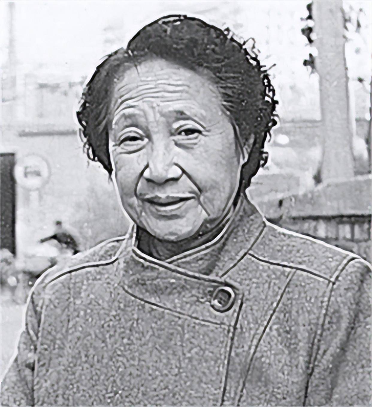 溥仪亲妹妹,活到2004年,临终前说了句溥仪一辈子都不敢说的话