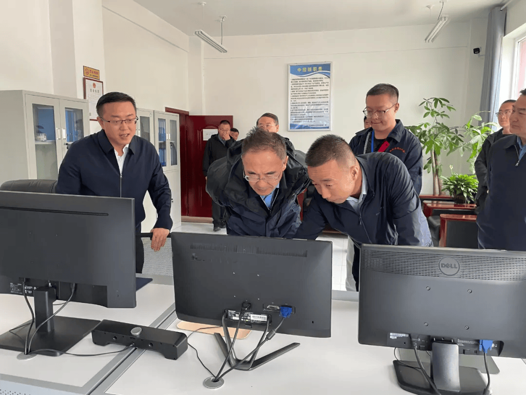 省生态环境厅主要负责同志赴果洛州调研生态环境保护工作