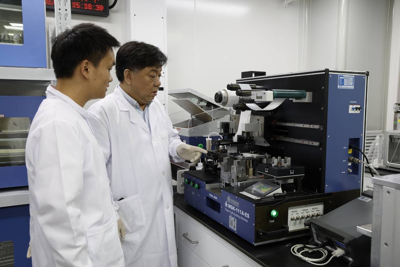 我国科学家将锂电池能量密度和续航能力提高了2-3倍