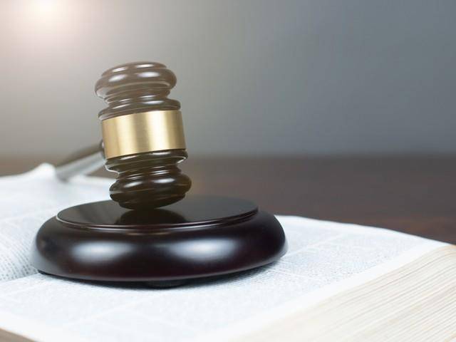 高校女教师申请定向培养读博后未履约， 一审判其给付吉林某大学违约金22万余元
