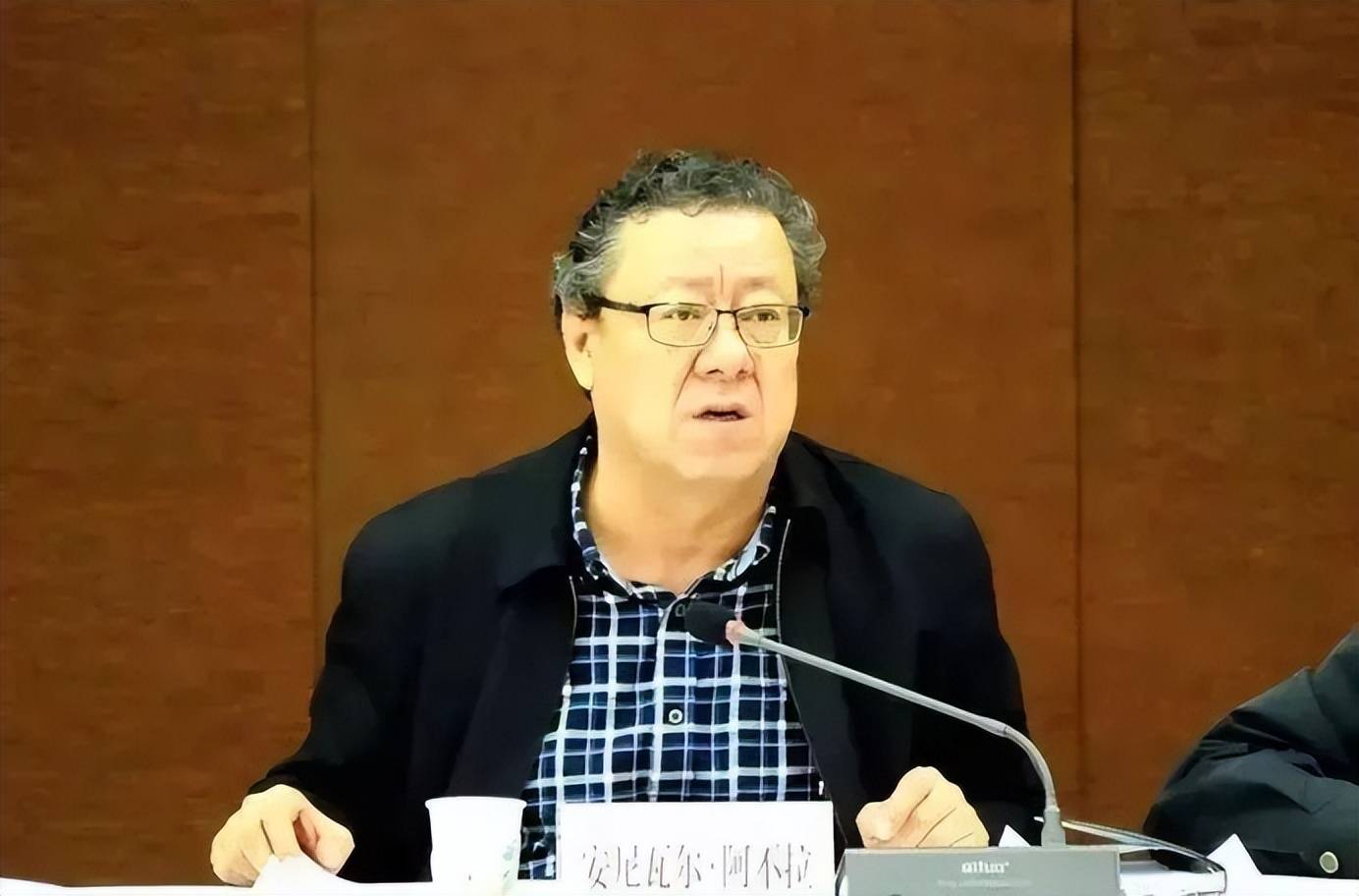 一周反腐档案｜国家烟草专卖局副局长被判15年；退休4年的民主党派干部主动投案
