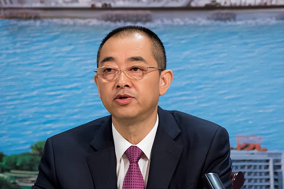 恒大的债主每天以泪洗面,二把手夏海钧:"我在美国就是不回"?