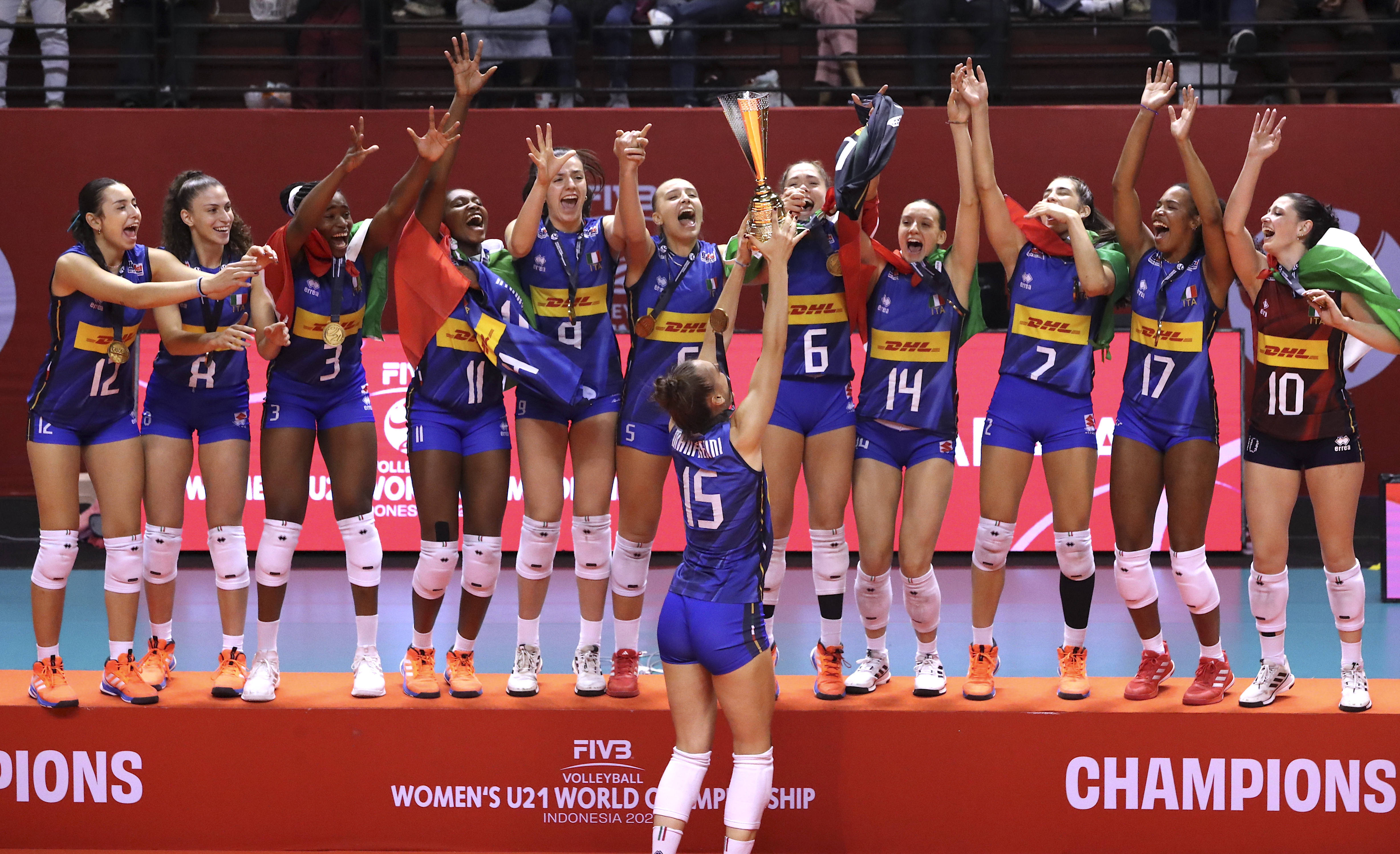 —u21女排世锦赛:意大利队夺冠