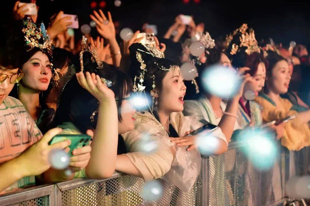 在洛阳玩，基础款就不要再搭基础款
