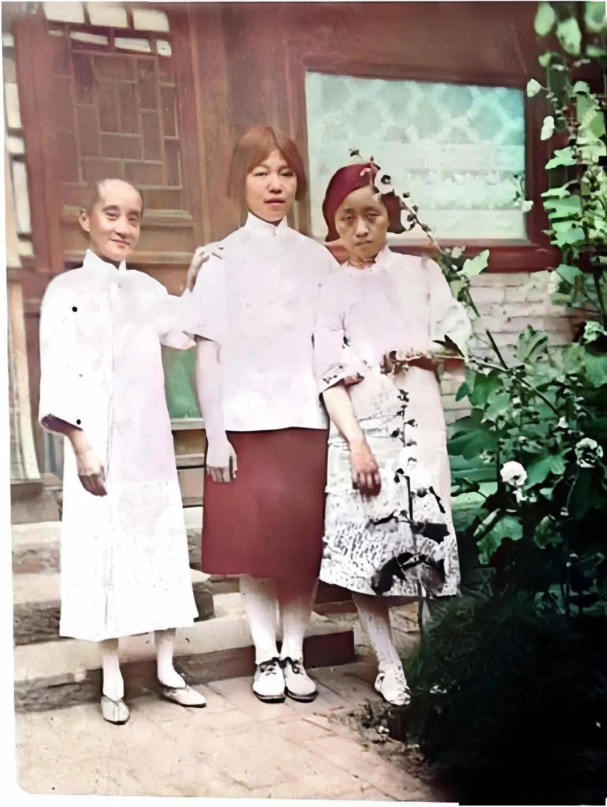 这是鲁迅原配朱安的真实样貌,都看看吧,这可不是演员扮演的