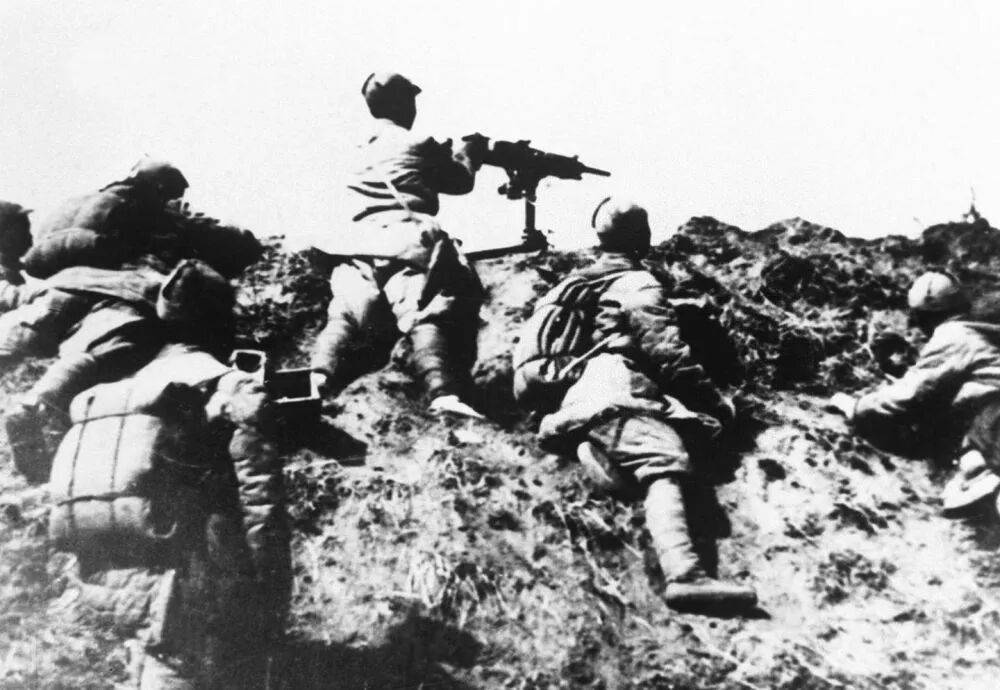 新华社政论｜永远做中华民族文明成果与人类和平事业的捍卫者