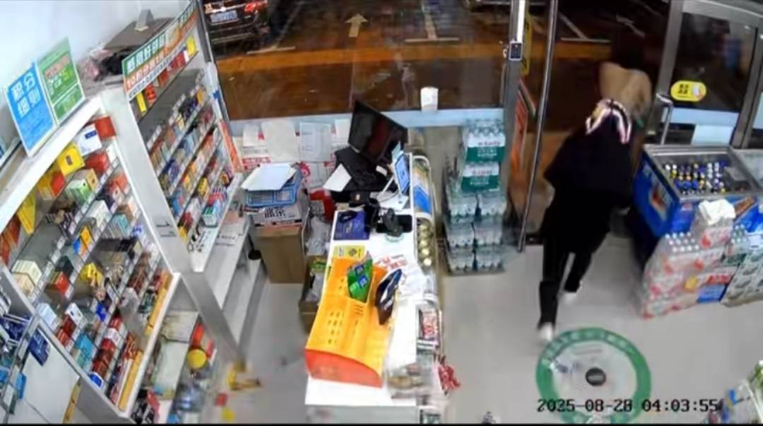 辽宁4名男子蒙面洗劫无人超市，算盗窃还是抢劫？律师：涉嫌盗窃，若未成年家长赔偿