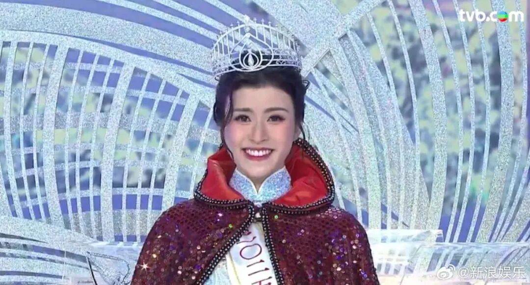 刚刚出炉！2025香港小姐冠军是她