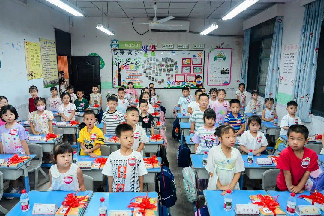开学啦！带你直击“开学第一天”