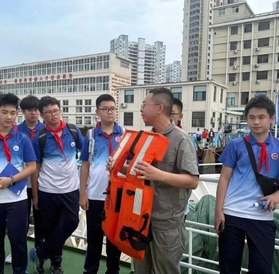 这堂"开学第一课"超燃！工会点燃学子青春“强国梦”！
