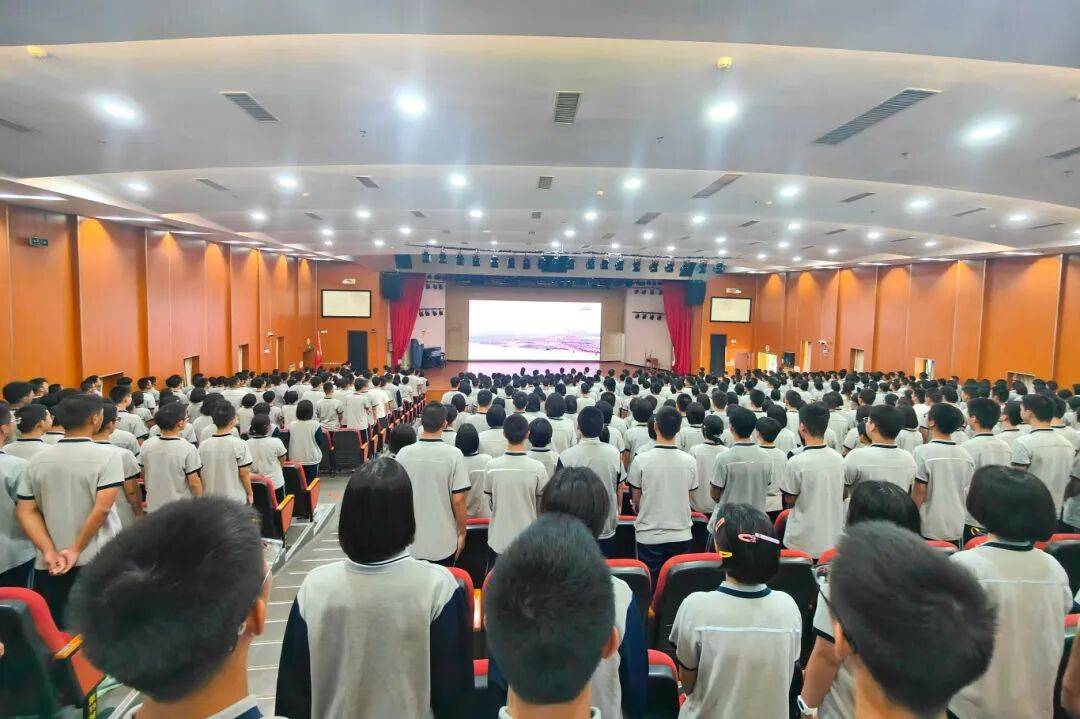 纪念中国人民抗日战争暨世界反法西斯战争胜利80周年大会在厦门教育系统引发热烈反响