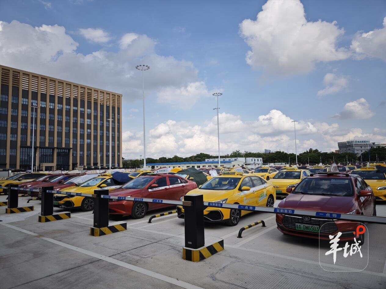 广州南站出租车蓄车场乔迁容量升21耗时缩至8分钟