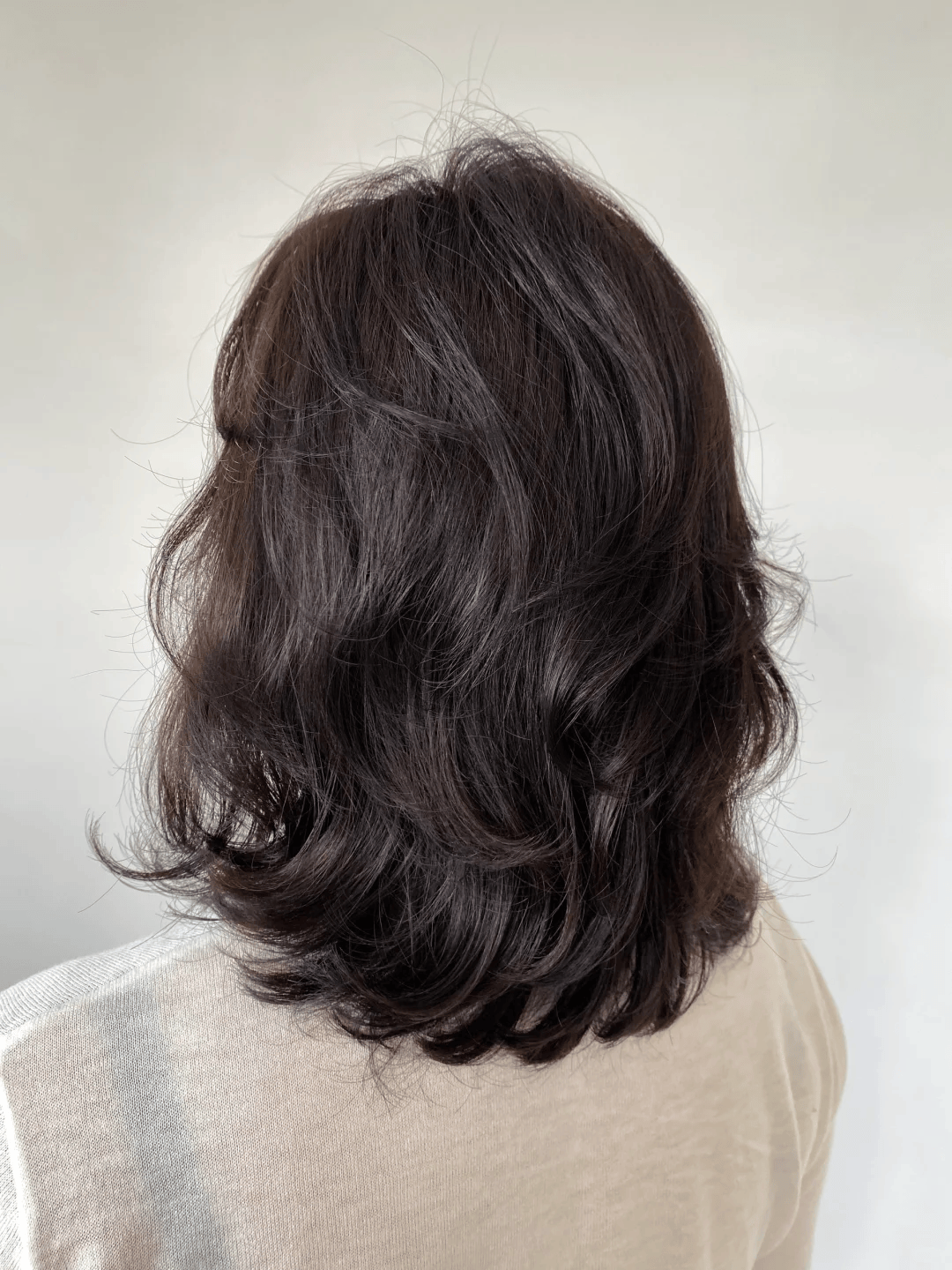 吹半干就这么好看了!蓬松自然,高级感满满.知性又温柔!韩系发型!