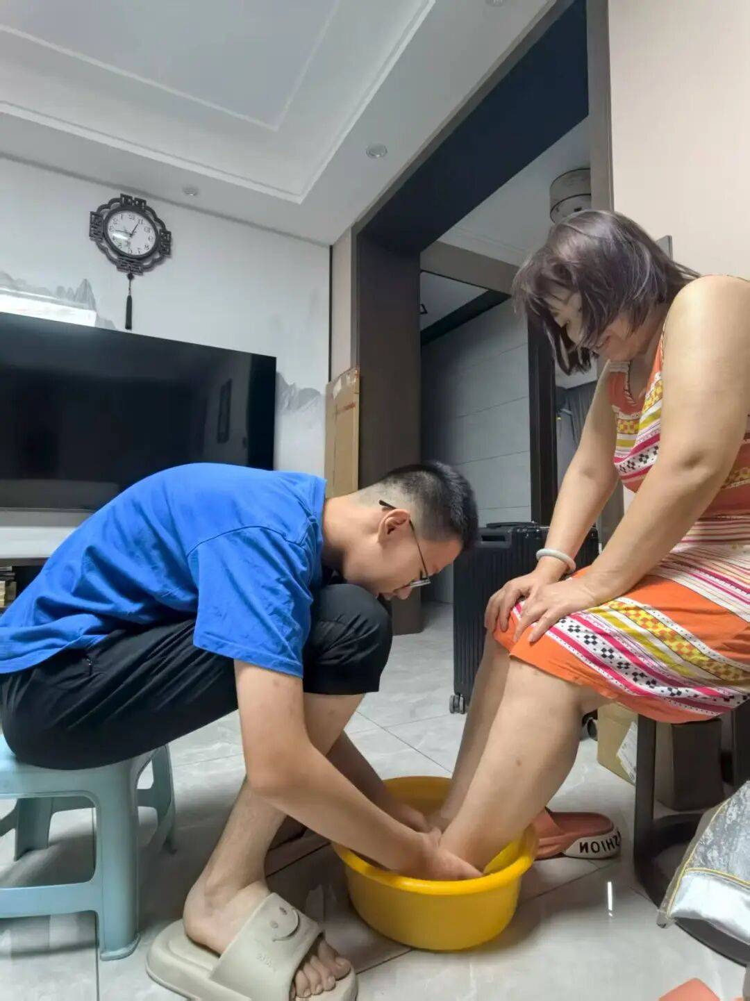 温情——临汾一中高二年级成功举办感恩周六个一活动