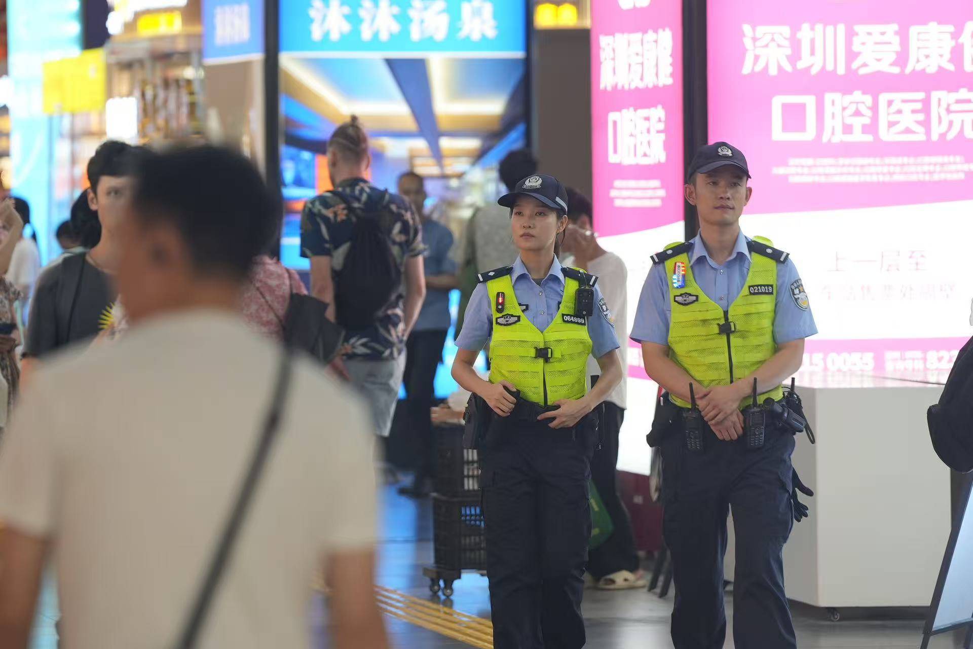 罗湖公安创新推出“巡逻+”模式 守护市井烟火与山水安宁