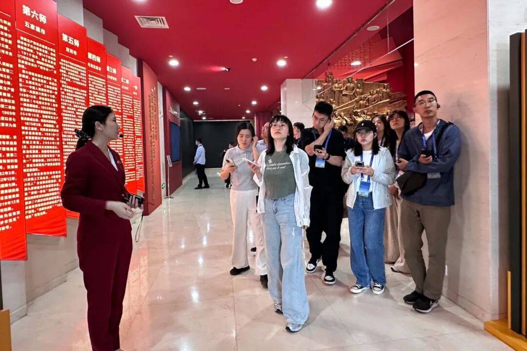 【砥砺奋进七十载 天山南北谱华章】中央媒体采访团走进石河子