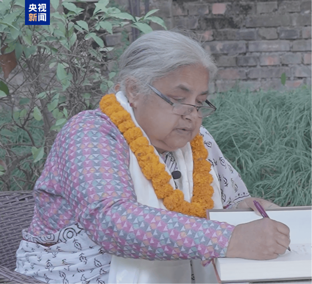 尼泊尔过渡政府总理卡尔基宣誓就职