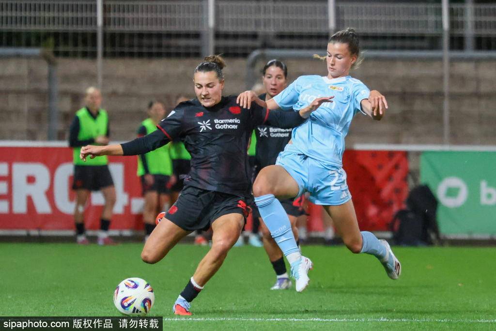 女足德国足球甲级联赛：勒沃库森女足vs柏林联合女足