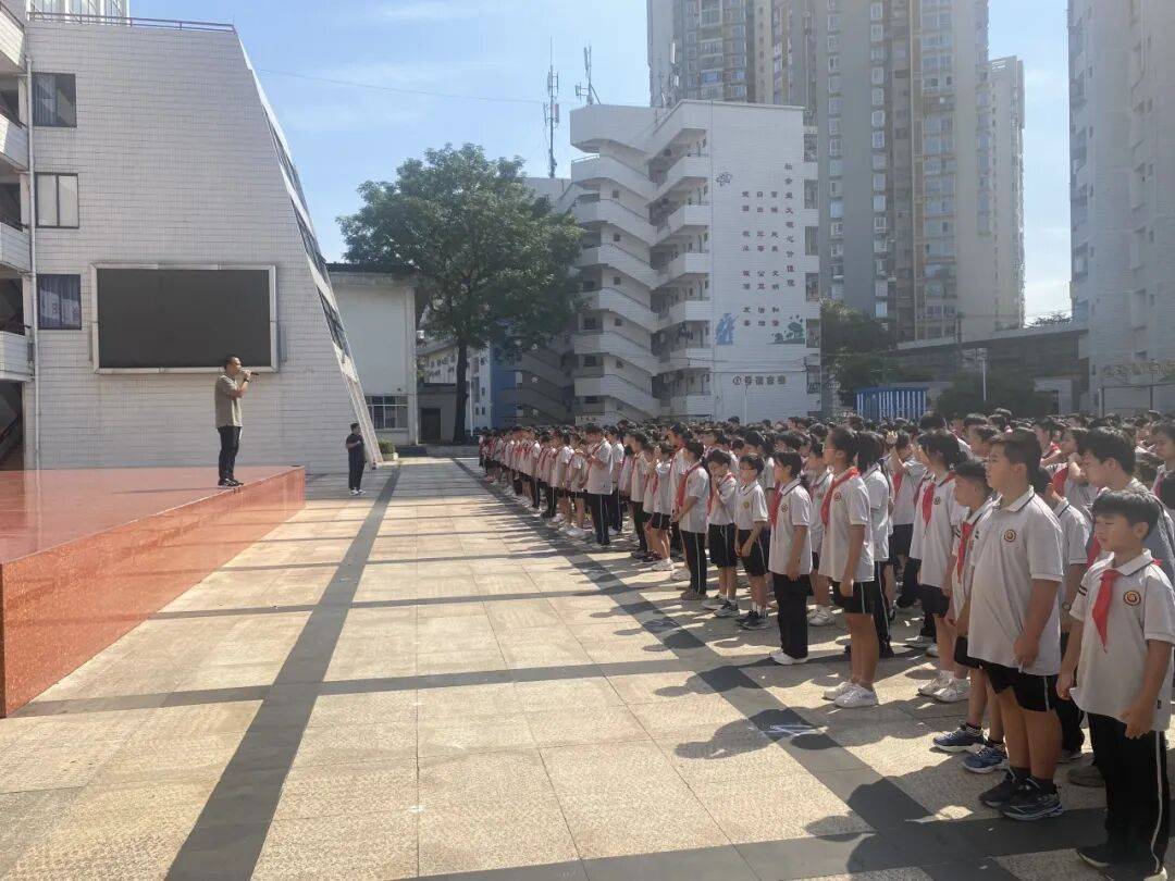 筑牢安全防线 守护平安校园