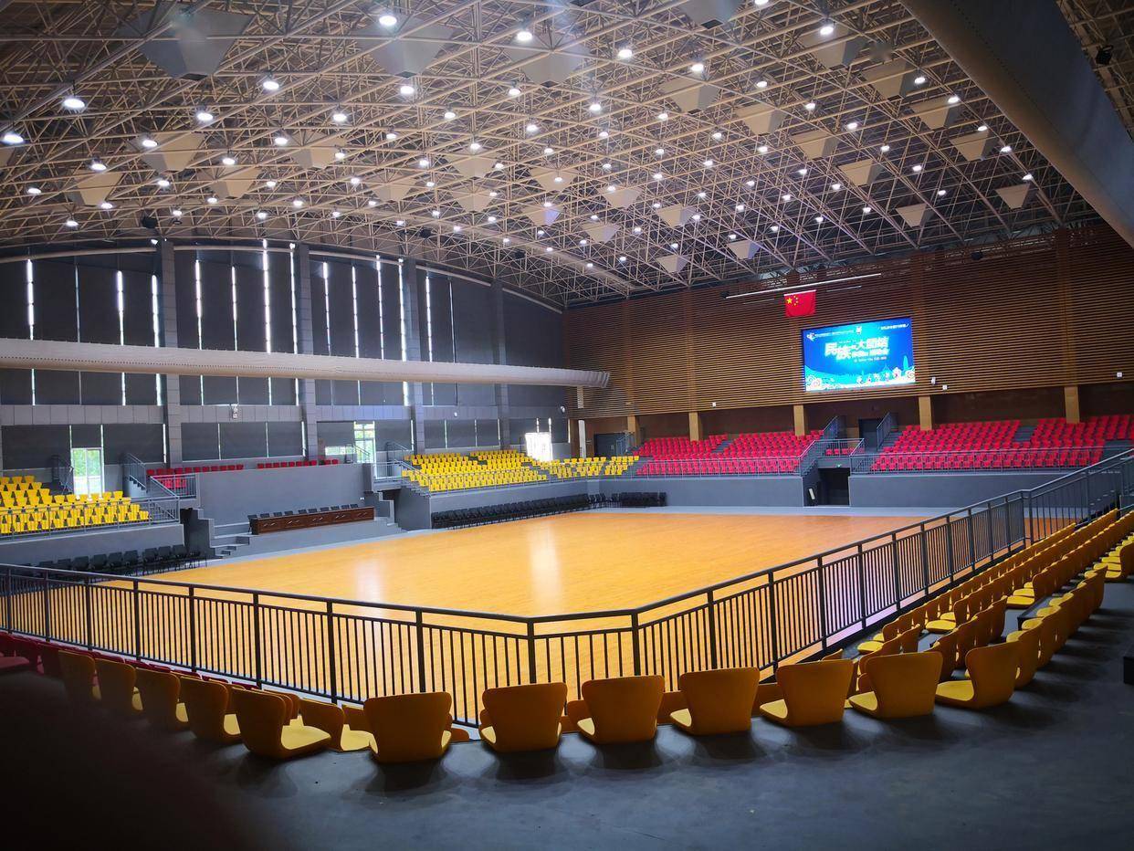 为什么场馆照明灯光选择悦顿?