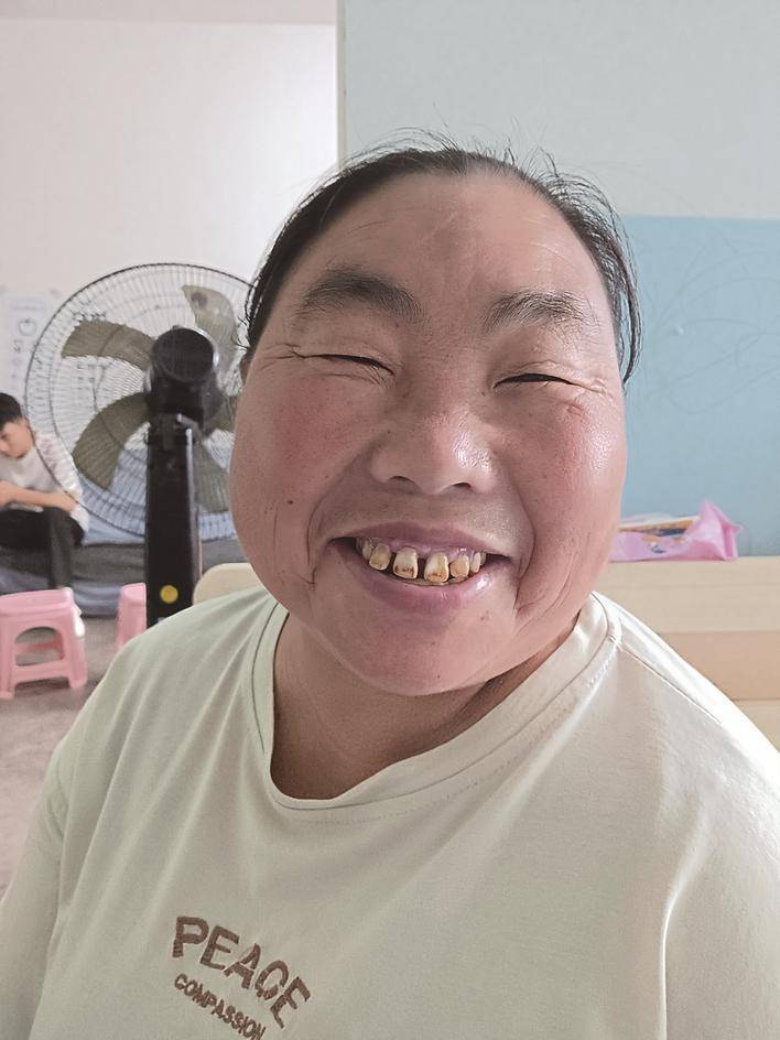 "咔嚓"一声,满是爱与被爱的幸福