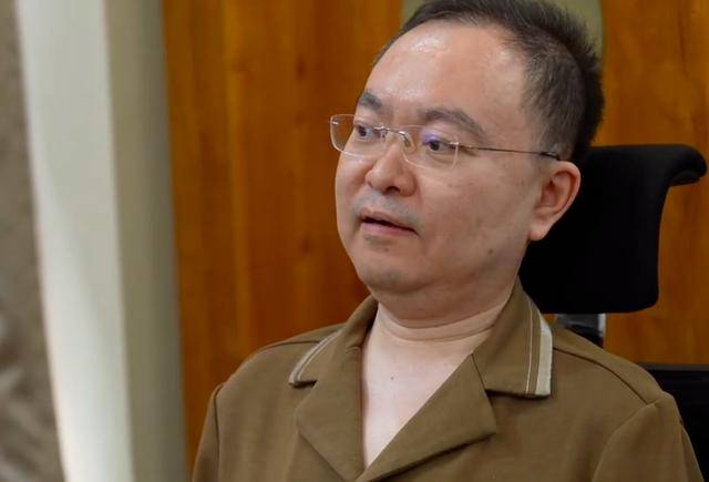 蔡磊发文证实已五体瘫软无法言语，称过去20个月对外科研资助超5000万