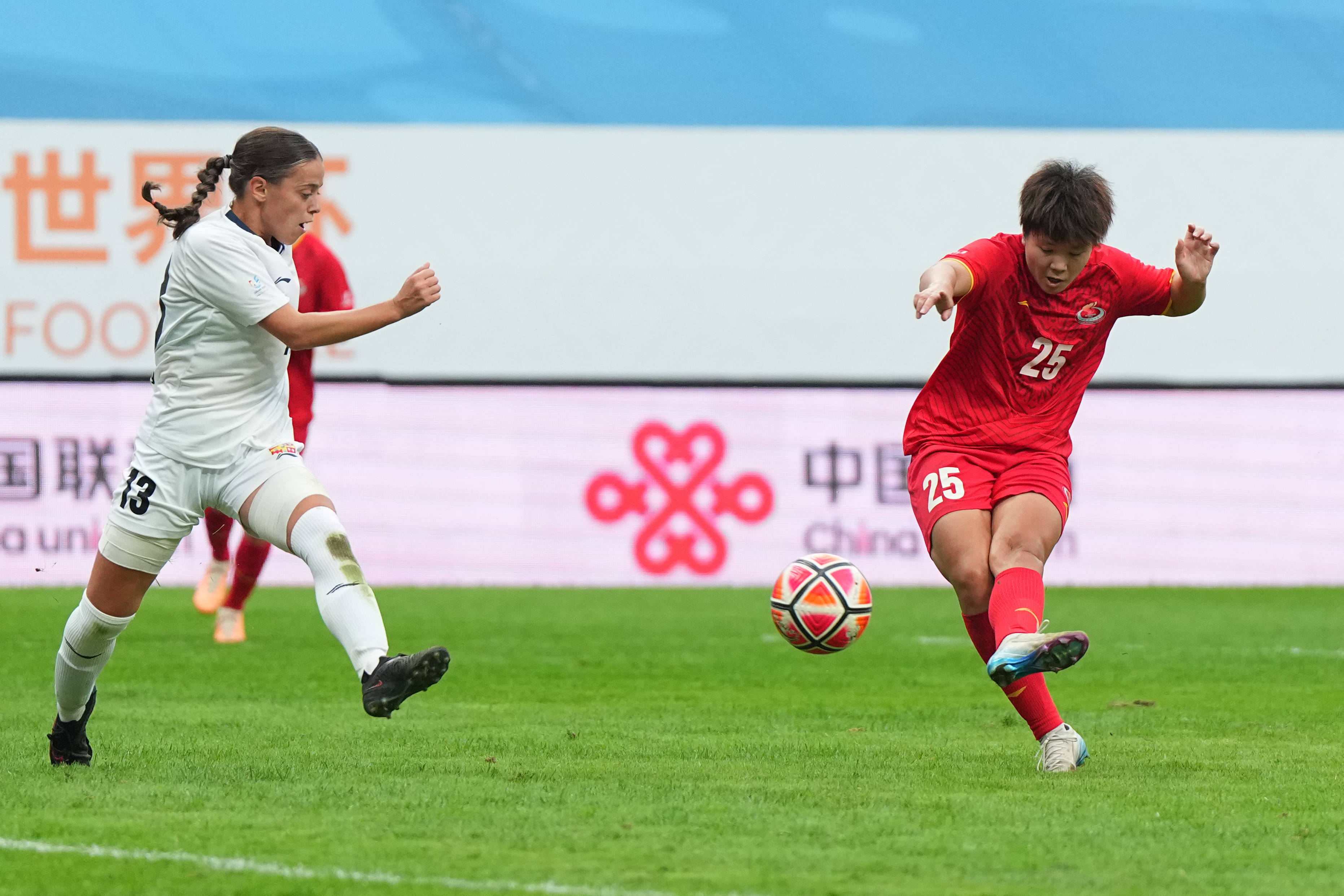 国际大体联足球世界杯：上海体育大学女足夺冠