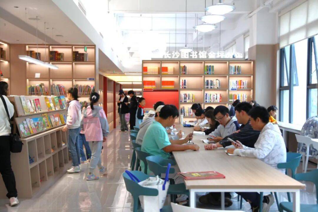 长沙图书馆金坪分馆正式开放
