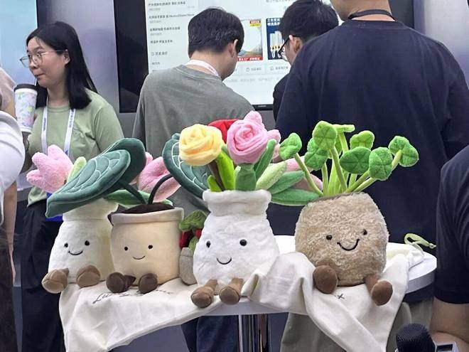 1688 AI到底懂不懂生意？我们上手实测了一波。