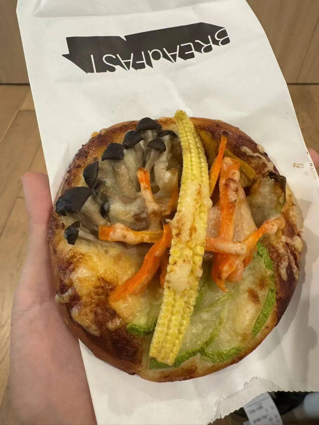 非常秋天的一口面包来自上海的breadfast