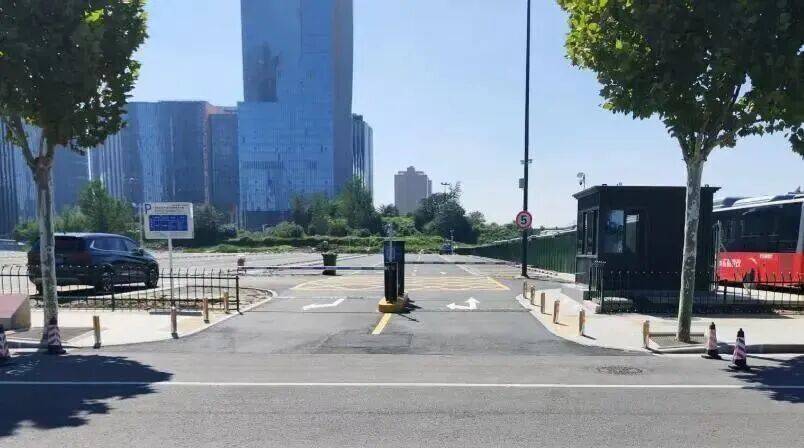 郑州东站P9停车场正式投入运行！提供478个地面停车位