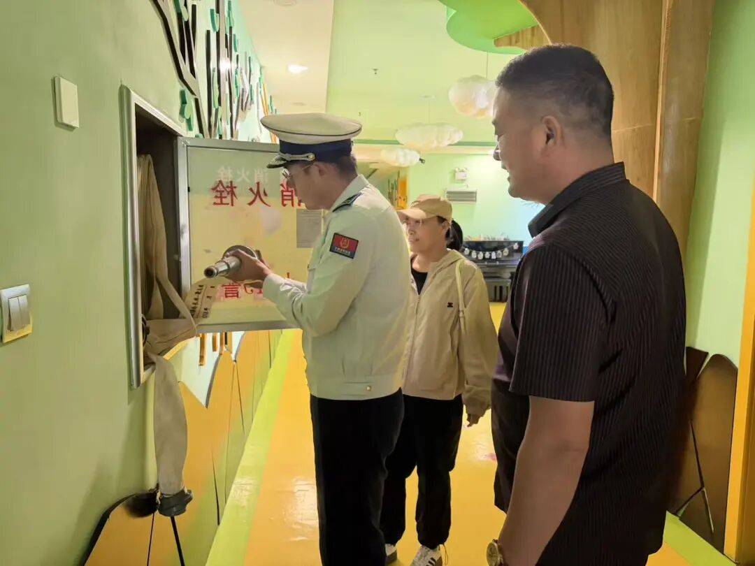双节护航！营口消防西市大队筑牢人员密集场所安全防线