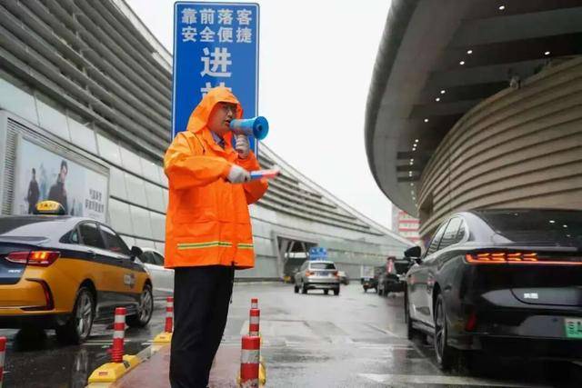10月8日，国铁北京局共计发送旅客151.5万人次